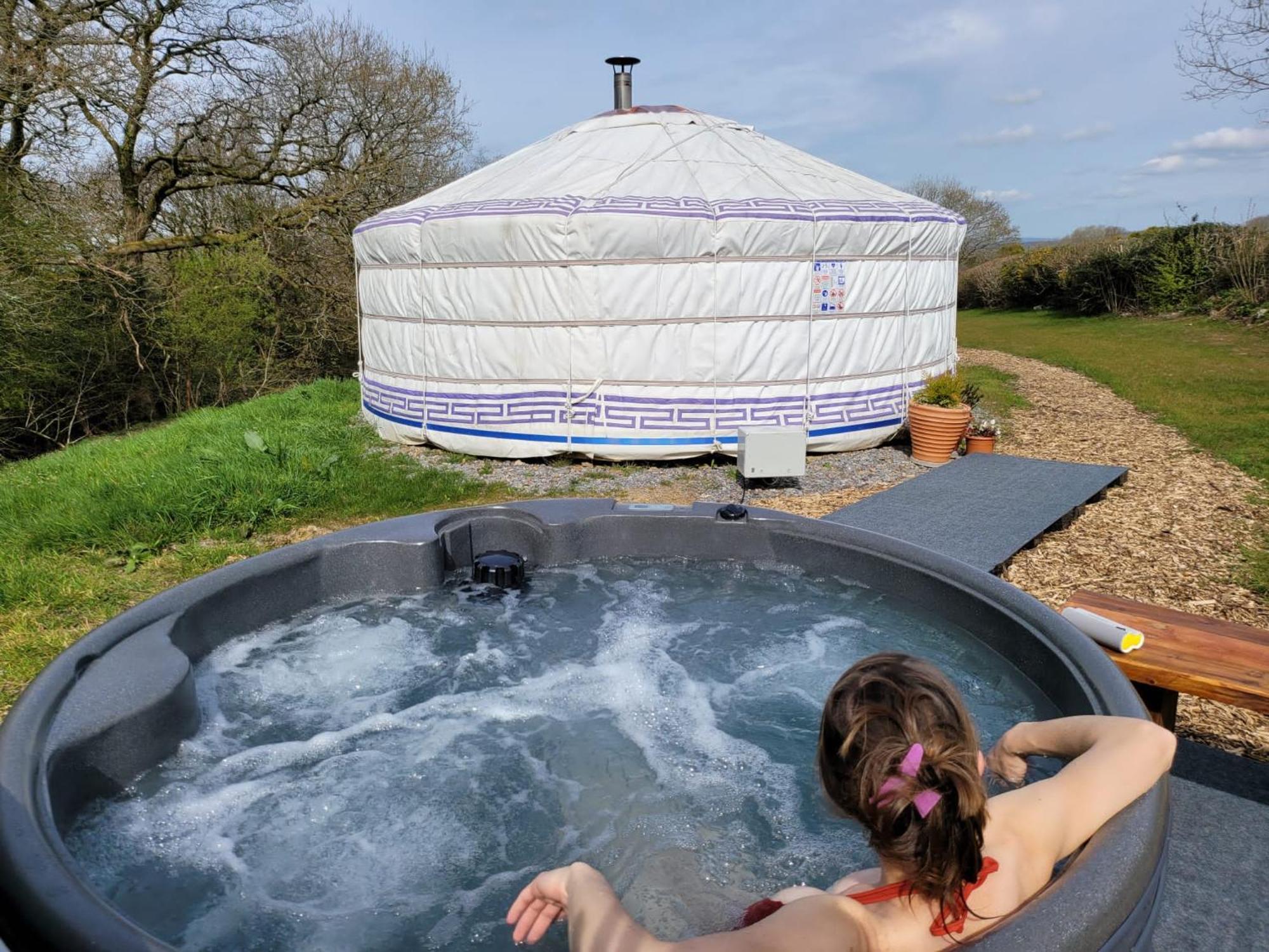 Hotel Gilfach Gower Farm Luxury Yurt With Hot Tub Ammanford Exterior foto