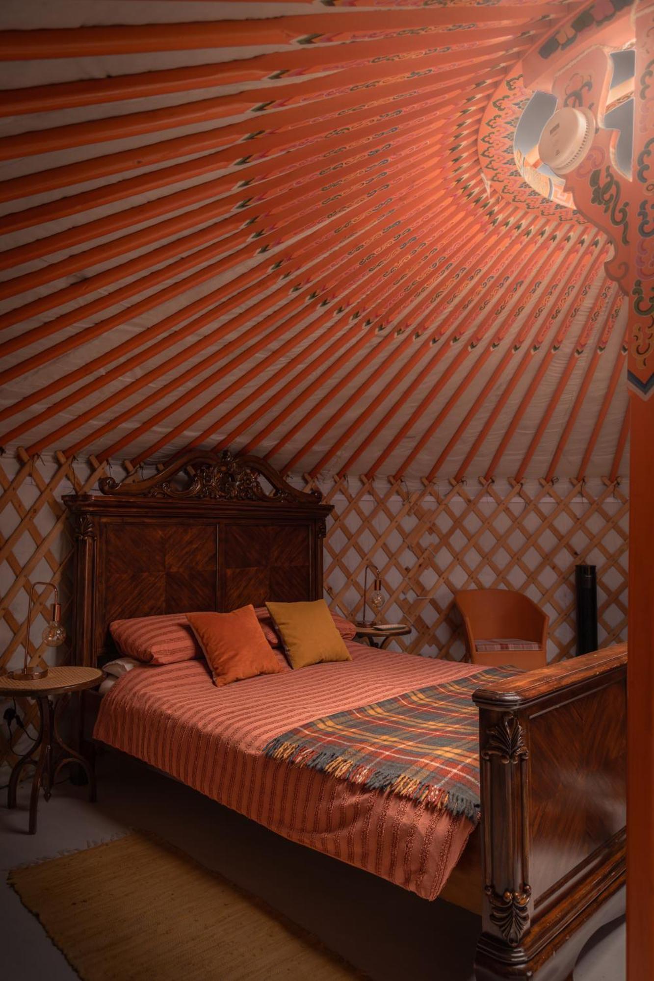 Hotel Gilfach Gower Farm Luxury Yurt With Hot Tub Ammanford Exterior foto